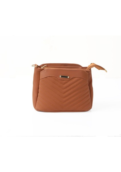 Üç Gözlü Kapitoneli Saten Çapraz Çanta