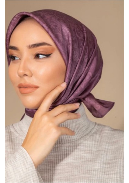 Işıltı Eşarp
