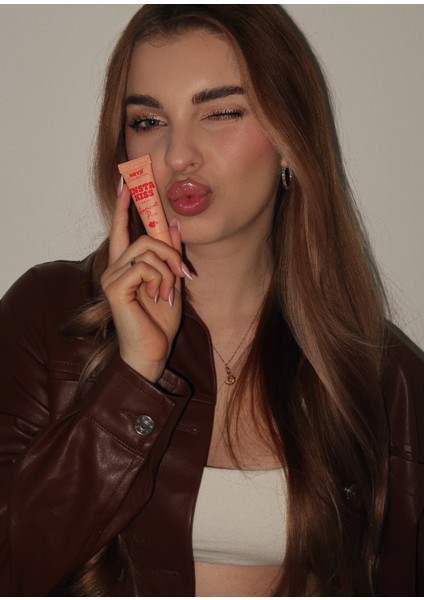Insta Kiss Cep Güzellik - Kayısı Turta - Dudak Balsamı fiyatları