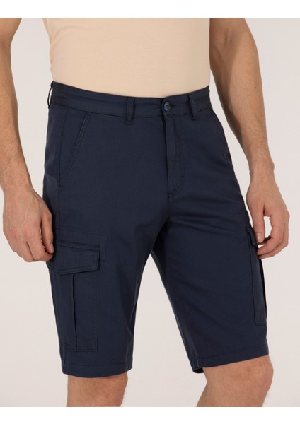 Erkek Lacivert Comfort Fit Kargo Cepli Bermuda Şort 50264881-VR033