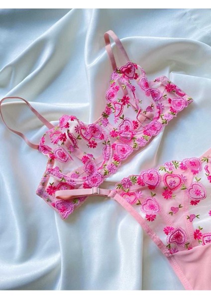 Pembe Çilekli Brode Takım Ikili Takım Sevgililer Günü, Yeniyıl Kapsız Tül Şık Brode fiyatları