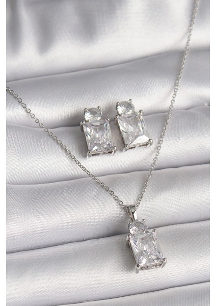 316L Çelik Gümüş Renk Zincir Kare Zirkon Taşlı Kadın Kolye Küpe Seti