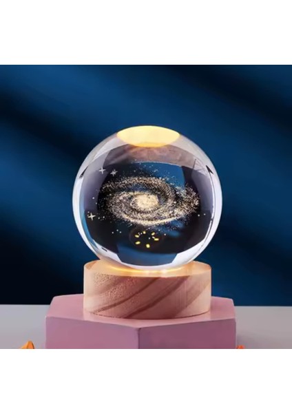 Dünyayı Dolaşan Gezgin Kız & Toz Bulutu 2'li Set Kristal Cam Kar Küresi – Usb’li Doğal Ahşap Tabanlı 3D Özel Lazer Işleme LED Dekoratif Lamba, Sürpriz Şık Zarif Top Biblo Konsept Hediyelik Eşya