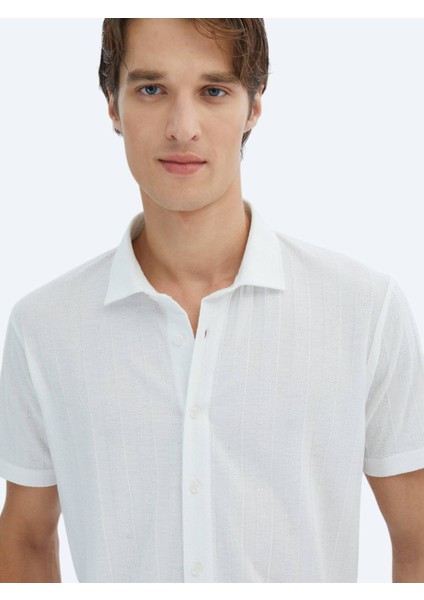 Beyaz Desenli Regular Fit Casual Gömlek modelleri