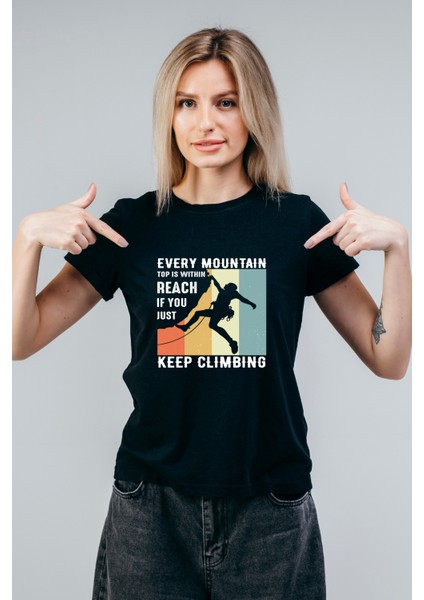 Kadın Dağcılık Buıldıng Temalı Regular Tişört fiyatları