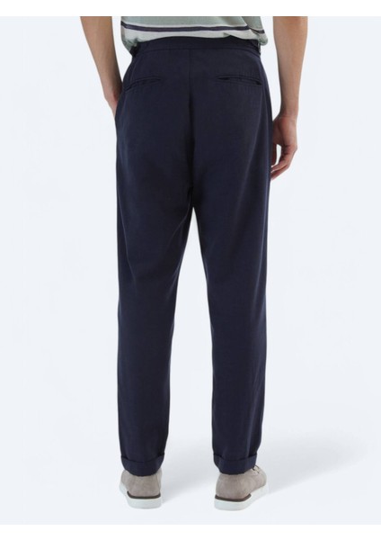 Lacivert Dokuma Carrot Fit Casual Pamuk Karışımlı Pantolon