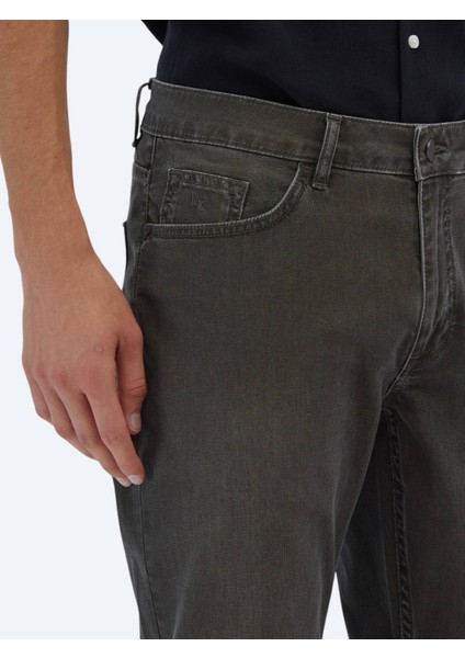 Kahverengi Slim Fit Denim Pamuk Karışımlı Pantolon fırsatları