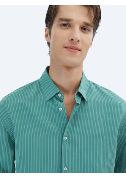 Nil Yeşili Oversize Fit Dokuma Casual Gömlek modelleri