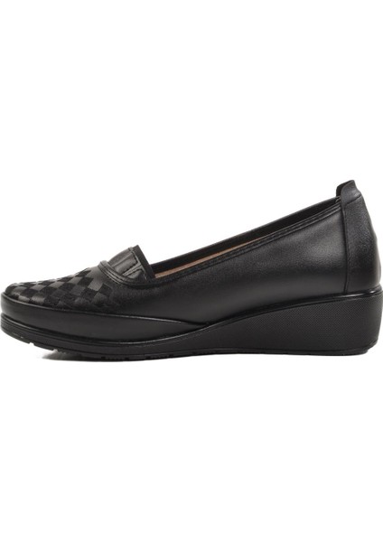 212 Z Siyah Deri Kadın Günlük Ayakkabı fiyatları