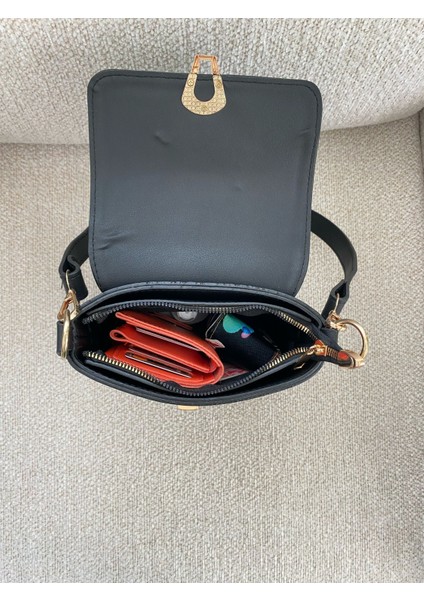 Kadın Siyah Renk Gold Toka Detaylı Ayarlanabilir Askılı Omuz Çanta fırsatları