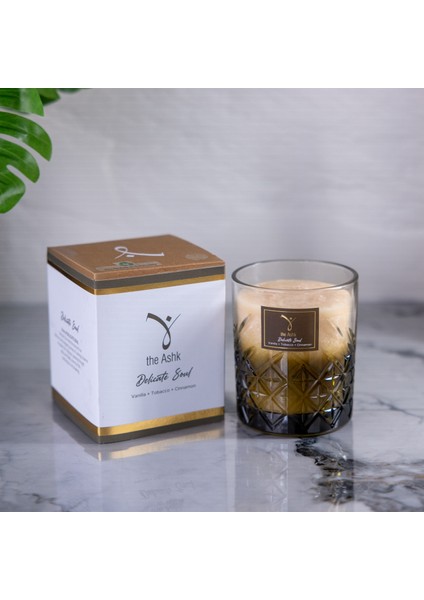 Delicate Serisi Soul Mum - 300GR Vanilya, Tütün ve Tarçın Kokulu Organik El Yapımı Dekoratif Cam Mum fırsatları