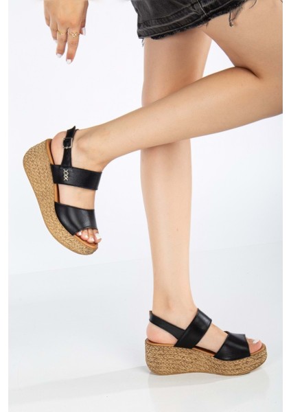 Kadın Deri Bantlı Dolgu Topuk Sandalet - Siyah fiyatları