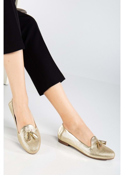 Kadın Deri Baskılı Püsküllü Babet - Altın