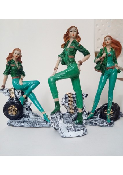 Canlı Renklere Sahip Savaşçı Kadın Büyük Boy Biblo fiyatları