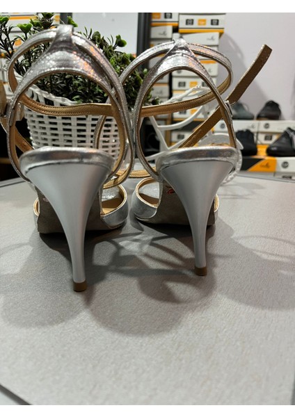 Ümüşderi Kelebek Model 8,5 cm 13 Pont Topuk Boyu Dans Ayakkabısı fırsatları