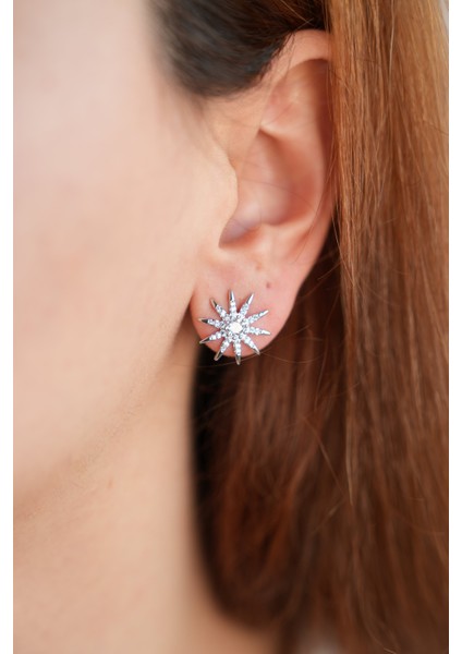 Pirinç Gümüş Renk Zirkon Taşlı Yıldız Model Kadın Küpe