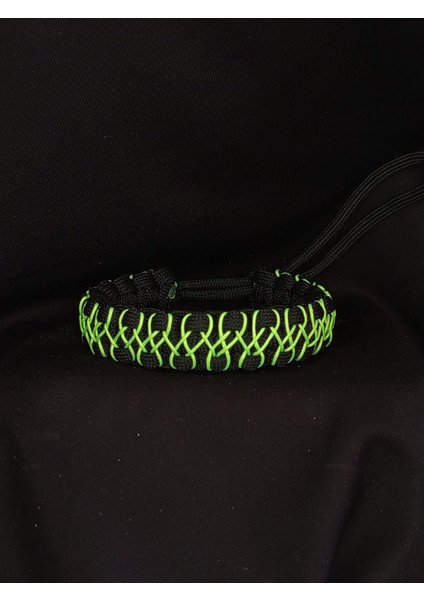Paracord Neon Yeşil Hitit Işlemeli Bileklik