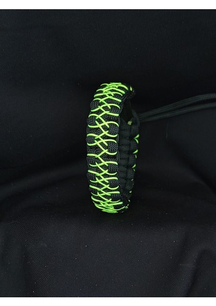 Paracord Neon Yeşil Hitit Işlemeli Bileklik