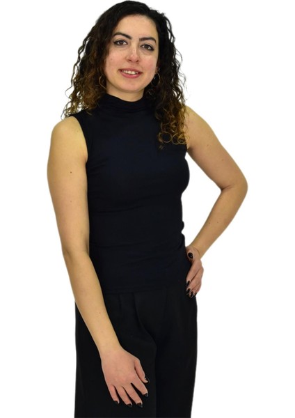 Kadın Düz Renk Vücuda Oturan Askılı Tişört BGL-ST04297 modelleri