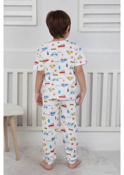 Trafik Desenli Beyaz Pamuk Kısa Kollu Erkek Pijama Takımı (3,4,5,6,7,8 Yaş) fiyatları