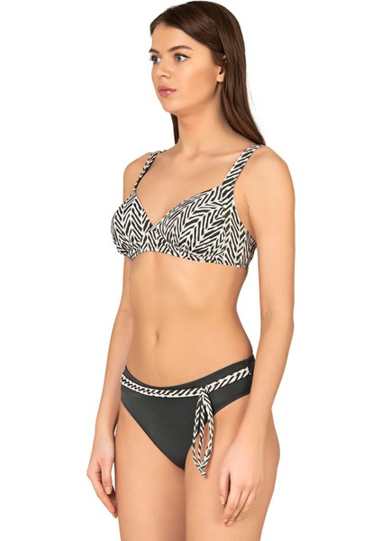 Kadın Zigzag Desenli Bağlama Detaylı Toparlayıcı Bikini Takımı modelleri
