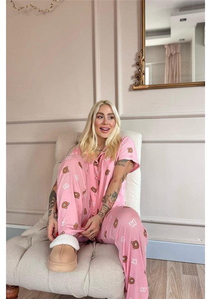 Koyu Pembe Bear Charm Desenli Bambu Önden Düğmeli Kısa Kol Pijama Takımı