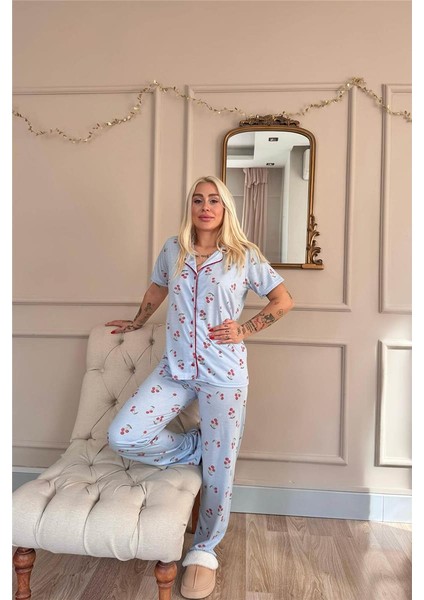 Buz Mavisi Sofistic Cherry Önden Düğmeli Kısa Kol Kadın Pijama Takımı