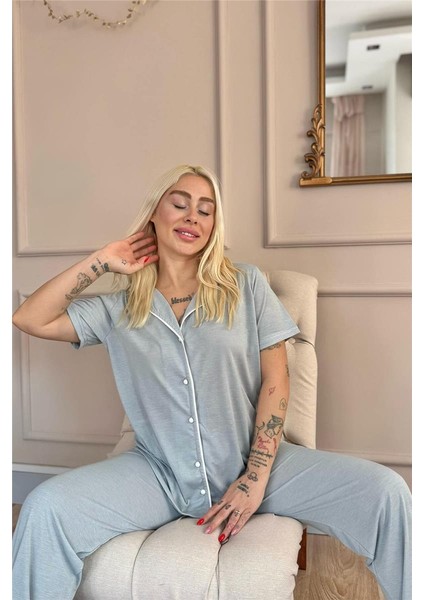 Gri Sofistic Önden Düğmeli Kısa Kol Kadın Pijama Takımı fiyatları
