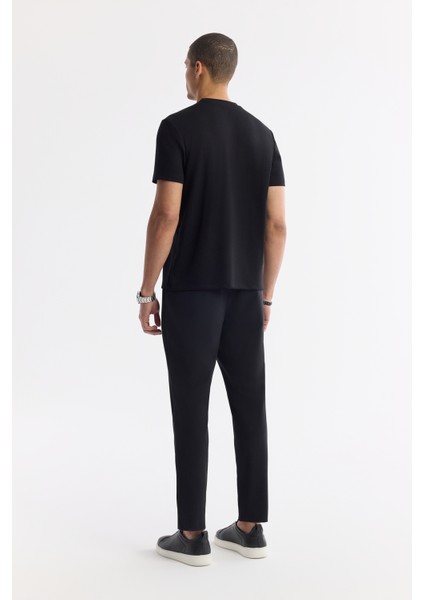 Erkek Siyah Bisiklet Yaka Organze Aplike Detaylı Fotokromik(UV) İnterlok T-Shirt A51Y1029