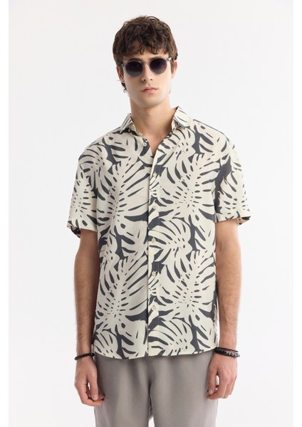 Erkek Bej-Antrasit Alttan Britli Yaka Baskılı Soft Touch Comfort Fit Gömlek A51Y2109 modelleri