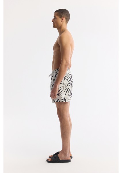 Erkek Ekru Hızlı Kuruyan Baskılı Çantalı Relaxed Fit Relaxed Fit Deniz Şortu A51Y3839 fiyatları