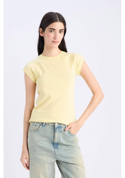 Slim Fit Dar Kesim Bisiklet Yaka Basic Düz Ribana Kısa Kollu Tişört C7334AX25SP modelleri