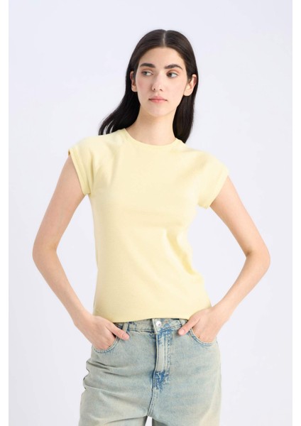 Slim Fit Dar Kesim Bisiklet Yaka Basic Düz Ribana Kısa Kollu Tişört C7334AX25SP fırsatları