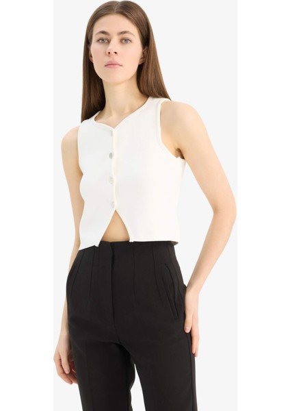 Regular Fit Bisiklet Yaka Düğmeli Beyaz Triko Yelek E0990AX25SM