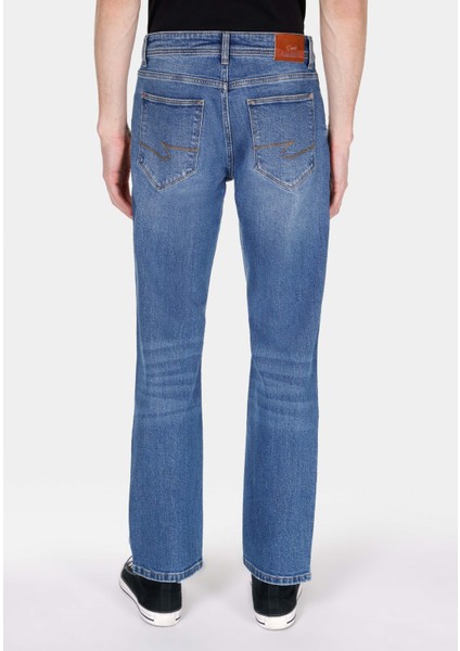 045 Davıd Regular Fit Orta Bel Düz Paça Erkek Mavi Jean Pantolon CL1072209