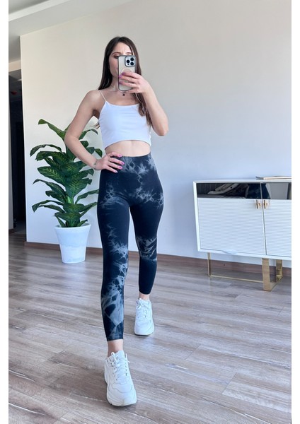 Spor Tayt Toparlayıcı Push-Up Arkası Brezilya Büzgülü Batik Desen Fume indirimleri
