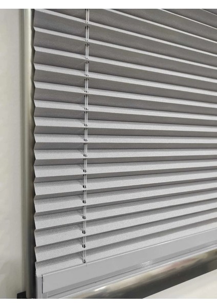 Katlanabilir Cam Balkon Plise Perdesi Gri (Vidalı - Kancalı)