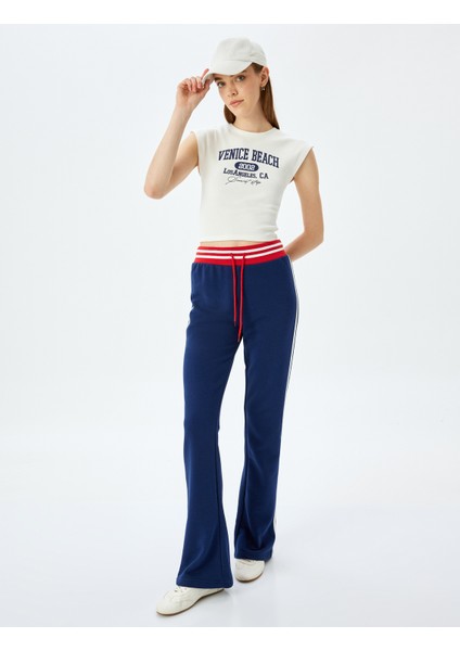 Kolej Baskılı Slim Fit Bisiklet Yaka Kolsuz Crop Tişört