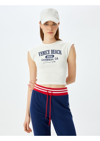 Kolej Baskılı Slim Fit Bisiklet Yaka Kolsuz Crop Tişört