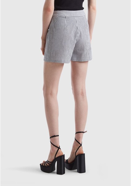Kadın / Kız Kırmızı Şort (Model Kodu: 123P45B4D9011 ) modelleri