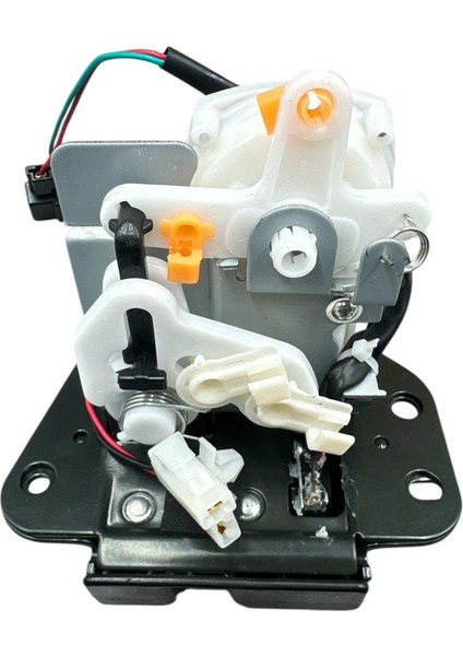 Mazda E2200 Bagaj Kilit 1998-2005 S46F-62-310