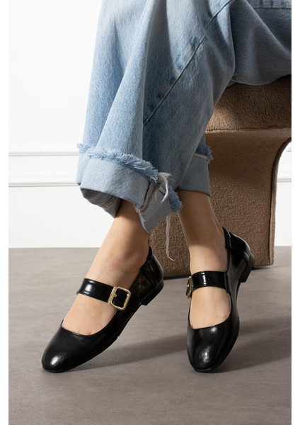 Hanna Kadın Babet Bantlı Tokalı Siyah Deri