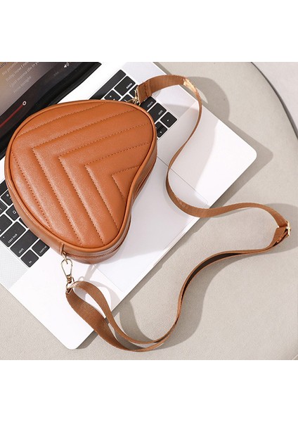 Moda Kadınlar Kalp Şeklinde Crossbody Çanta Bayanlar Omuz Çantası Kızlar Için Deri Çanta (Yurt Dışından) fiyatları