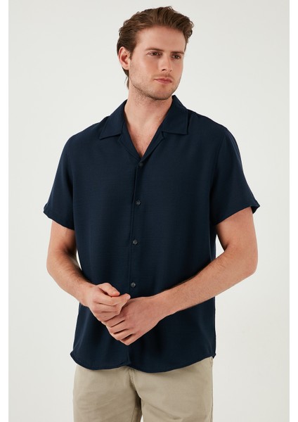 Keten Görünümlü Kısa Kollu Apaş Yaka Regular Fit Gömlek Erkek GÖMLEK CF23S116775