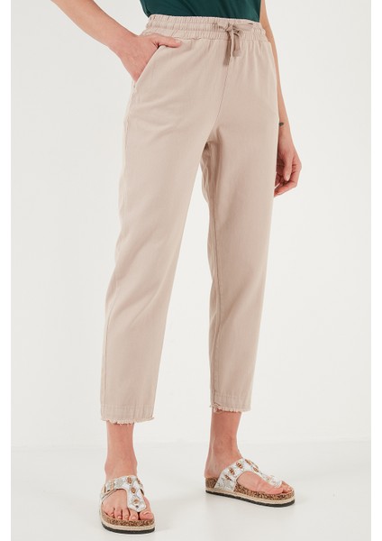 Pamuklu Normal Bel Regular Fit Düz Paça Pantolon Bayan Pantolon 668YP42282S4