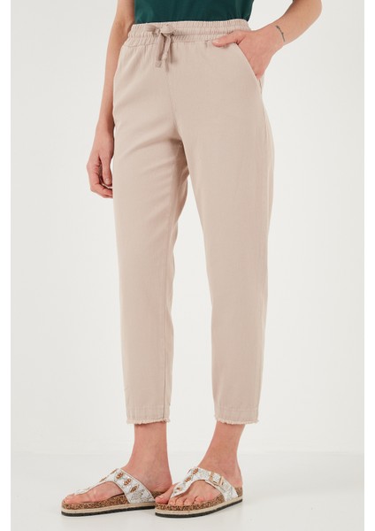 Pamuklu Normal Bel Regular Fit Düz Paça Pantolon Bayan Pantolon 668YP42282S4