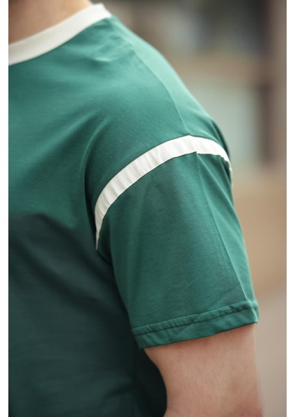 Koyu Yeşil Bisiklet Yaka Regular Fit Erkek T-Shirt E7126 modelleri