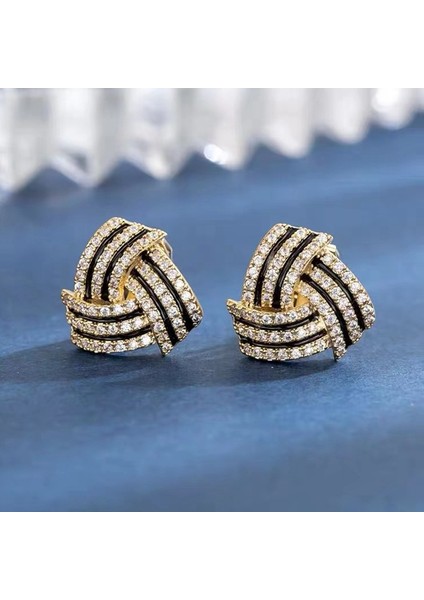 Kadınlar Için Yeni Mizaç Moda Geometrik Saplama Küpeler 925 Gümüş Iğne Basit Işık Lüks Küpe (Yurt Dışından)