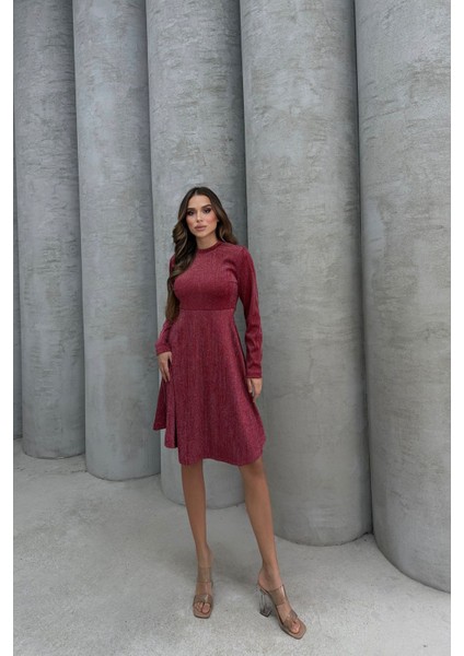 Yumuşacık Likralı Simli Mini Gece Elbisesi