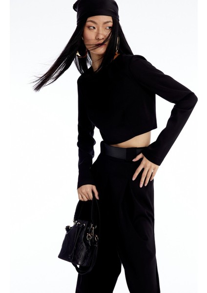Uzun Kollu Siyah Crop Bluz